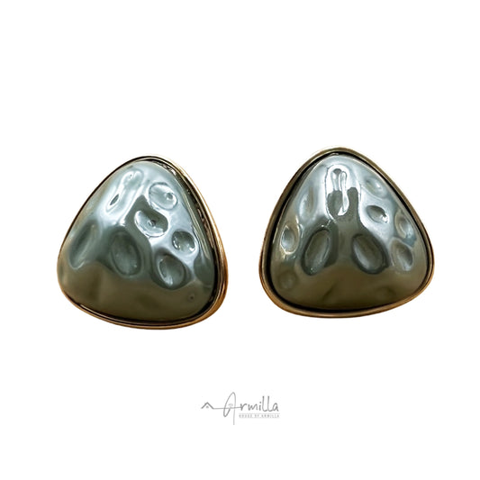Hammered Pearl Triangle Shaped Mint Green Colored Earrings