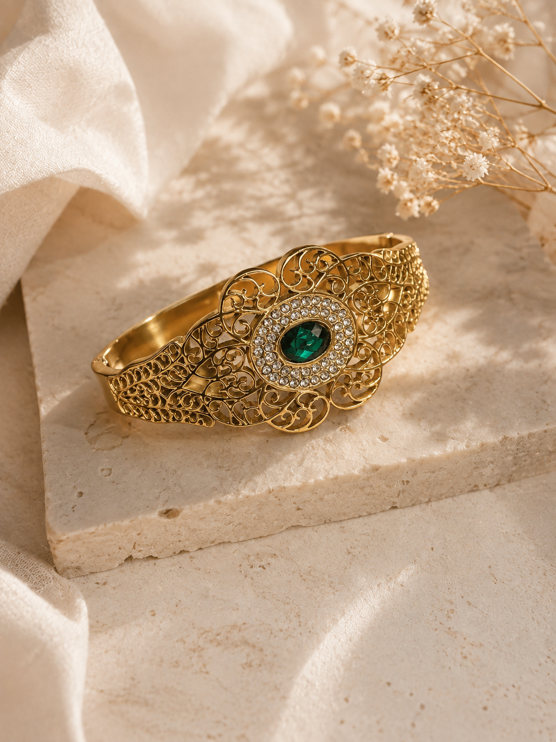 Zehra Emerald Filigree Statement Bracelet