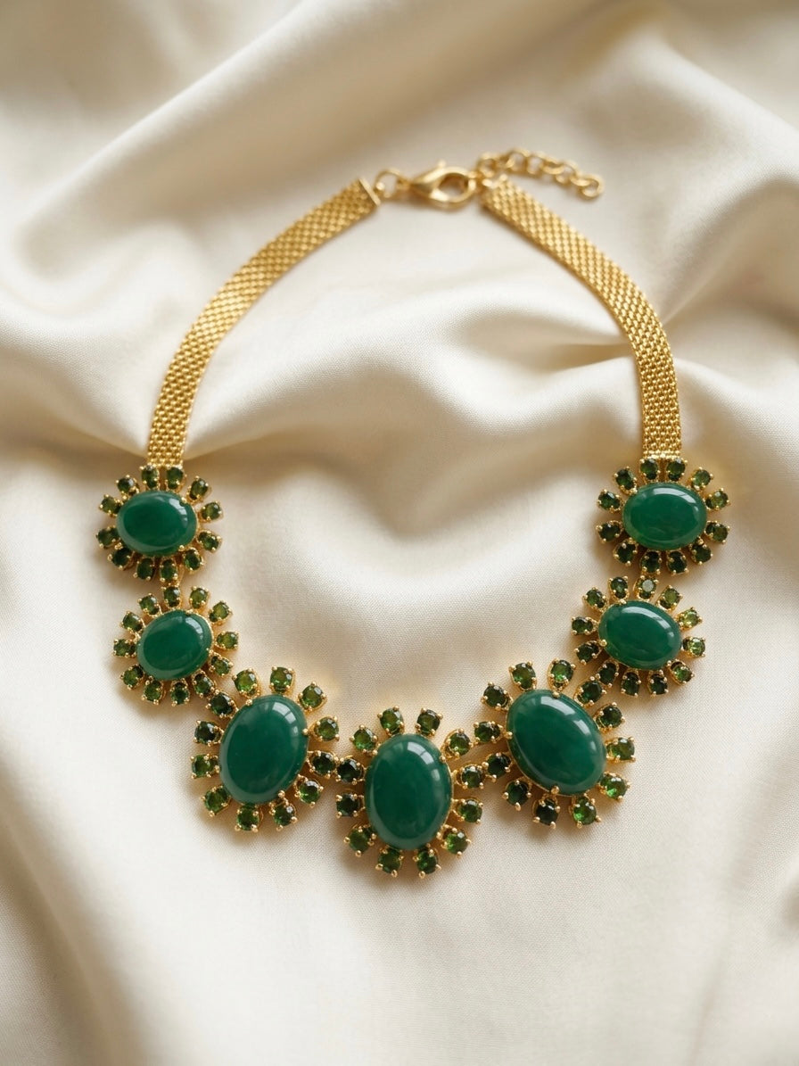 Zariya Emerald Cabochon Necklace & Earrings Set
