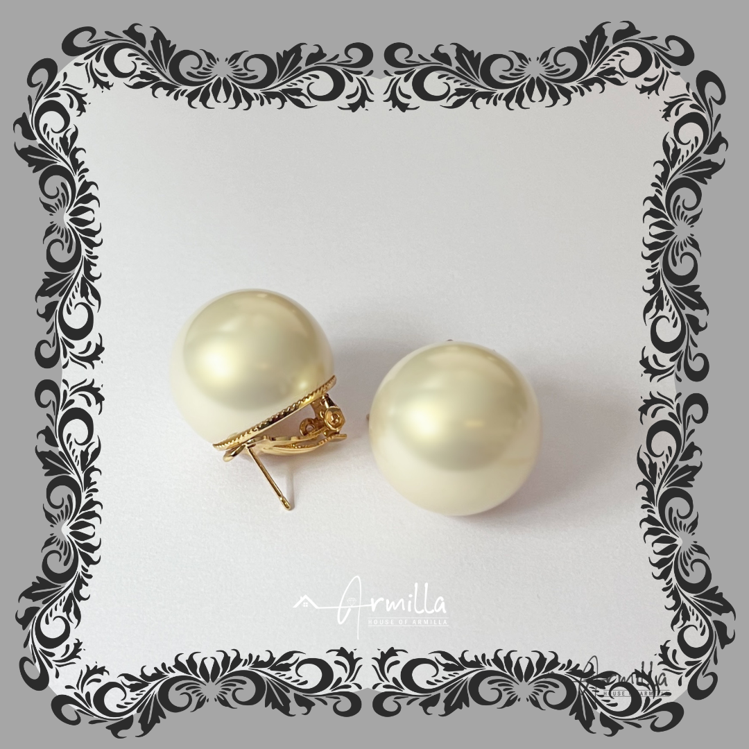 Oversized Cream Color Pearl Stud Earrings 25 mm